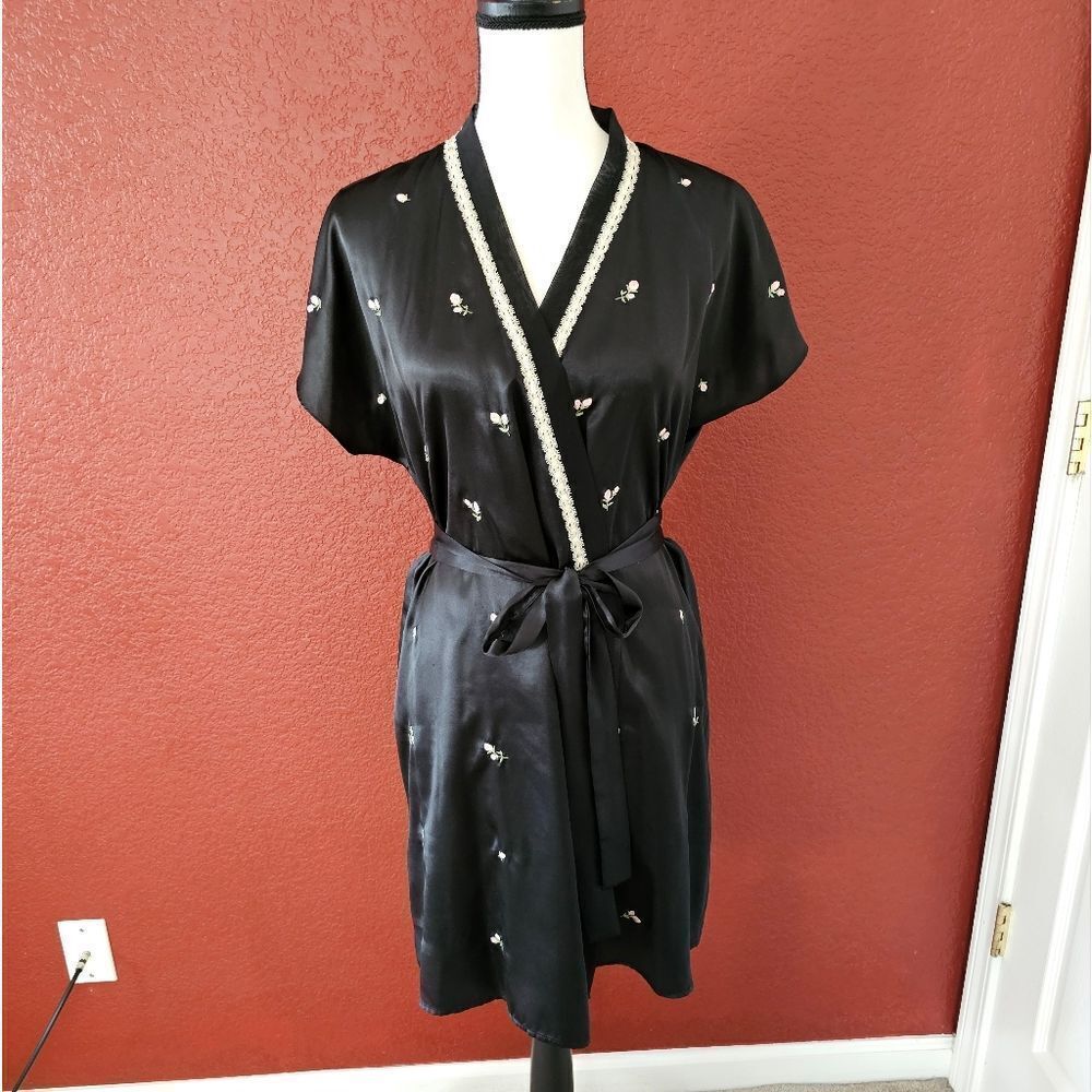 Black Kimono Robe with White Embroidery